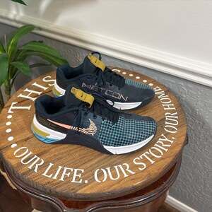 Nike Men's Navy Teal Gold Athletic Running Shoes